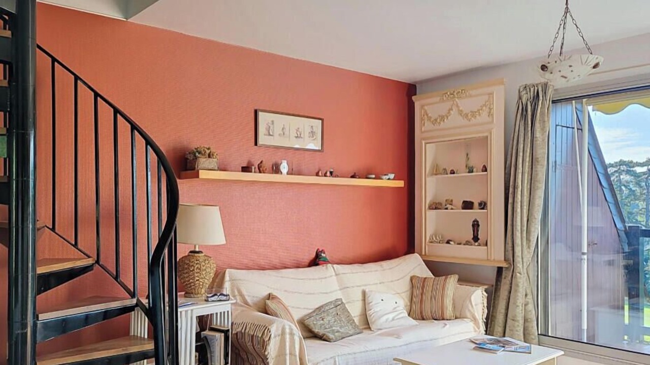 Photo of Livingroom in Clair Valon