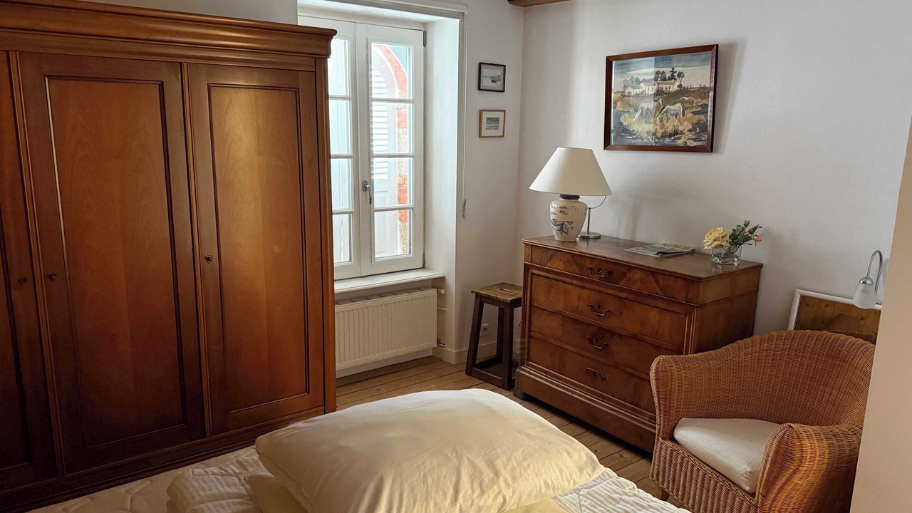Photo of Bedroom in Le Minihic-sur-Rance