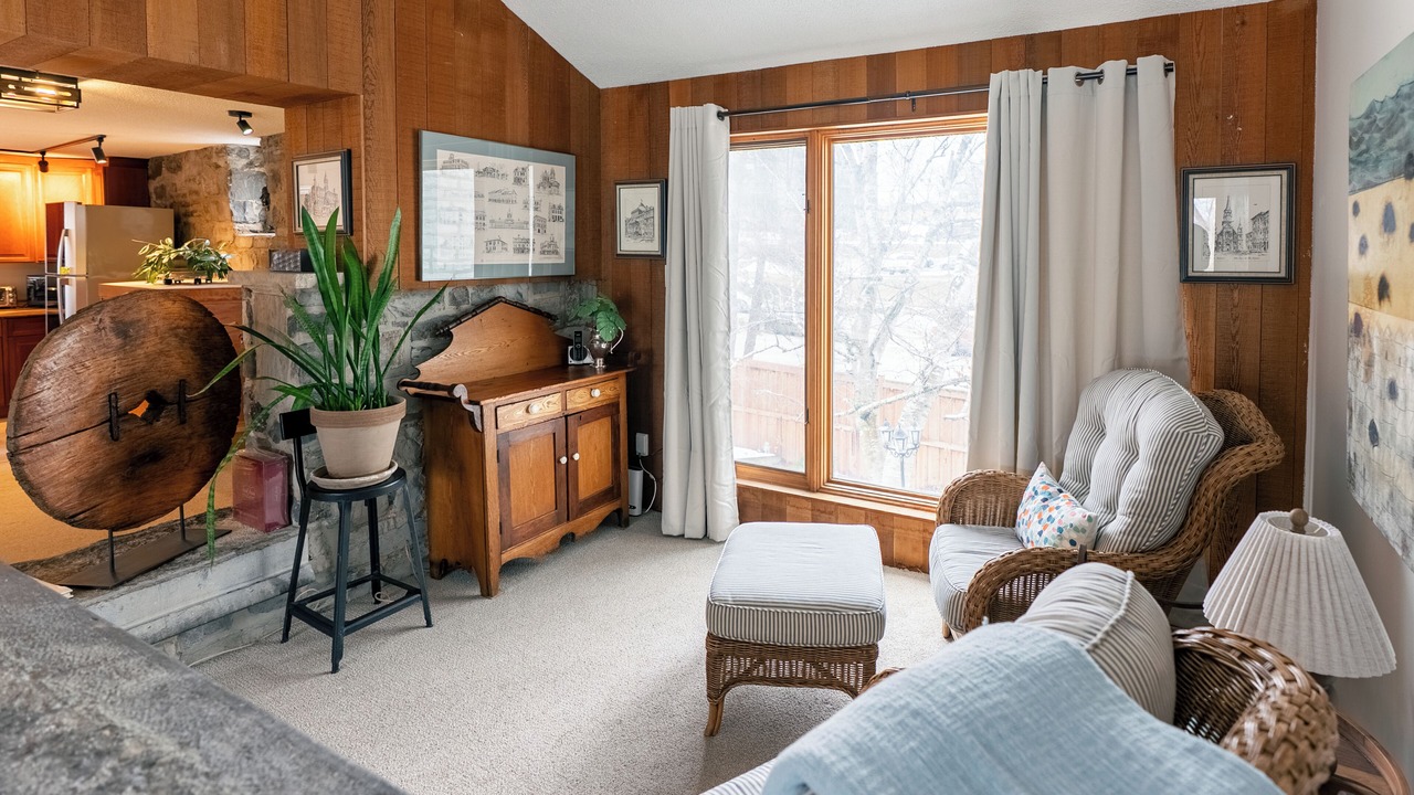 Photo of Livingroom in Kingston