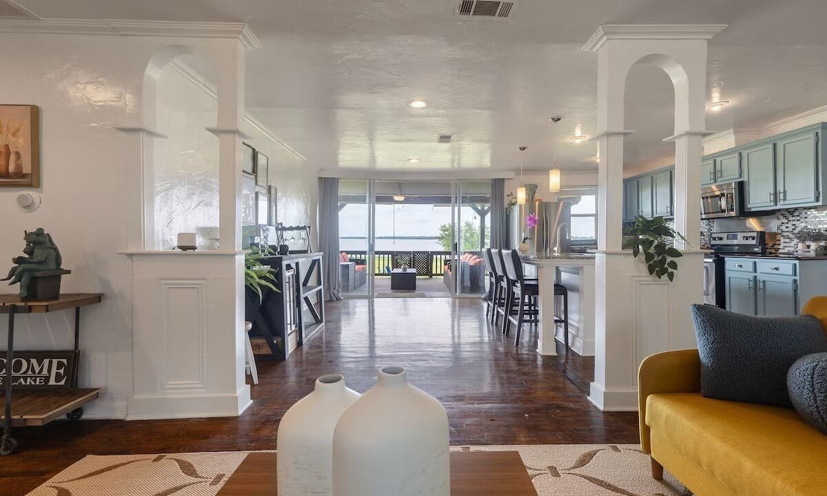 Photo of Livingroom in Quinlan