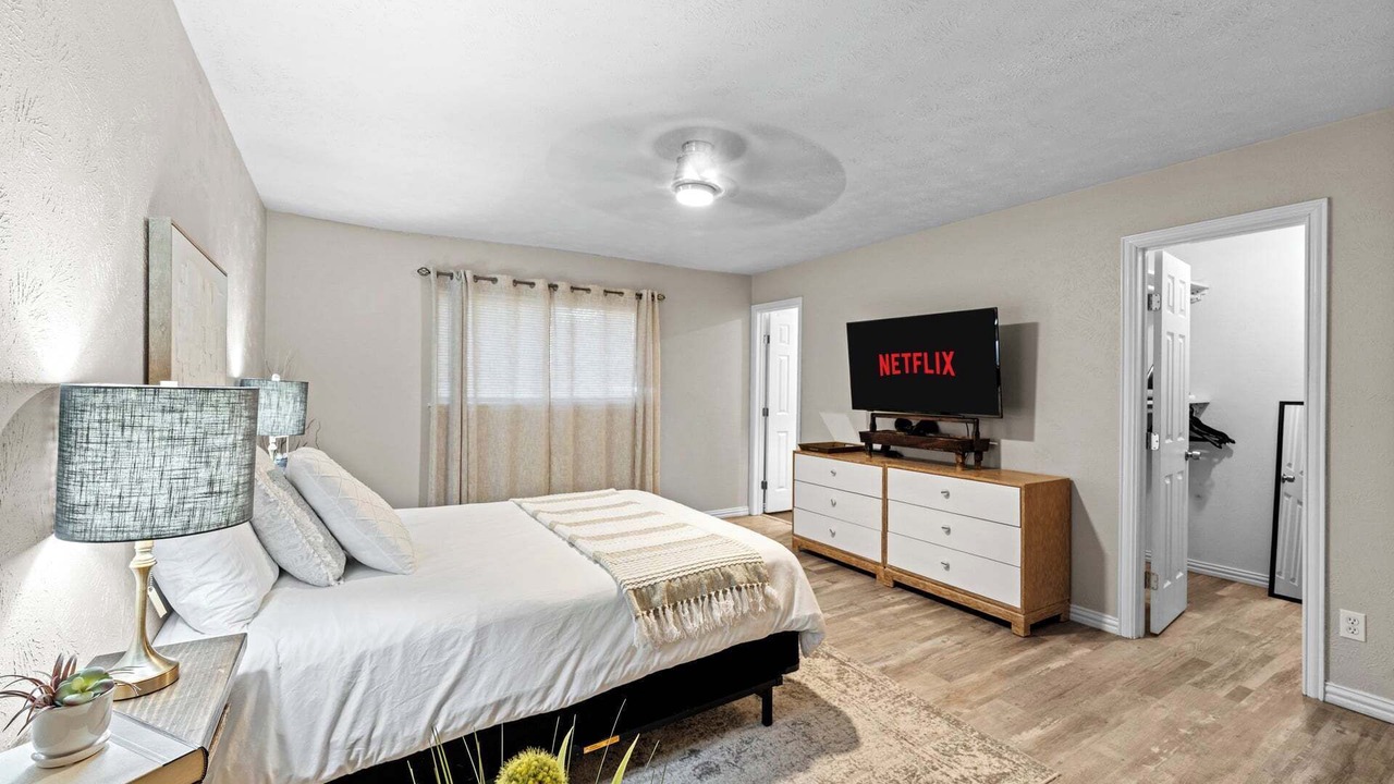 Photo of Bedroom in The Colony