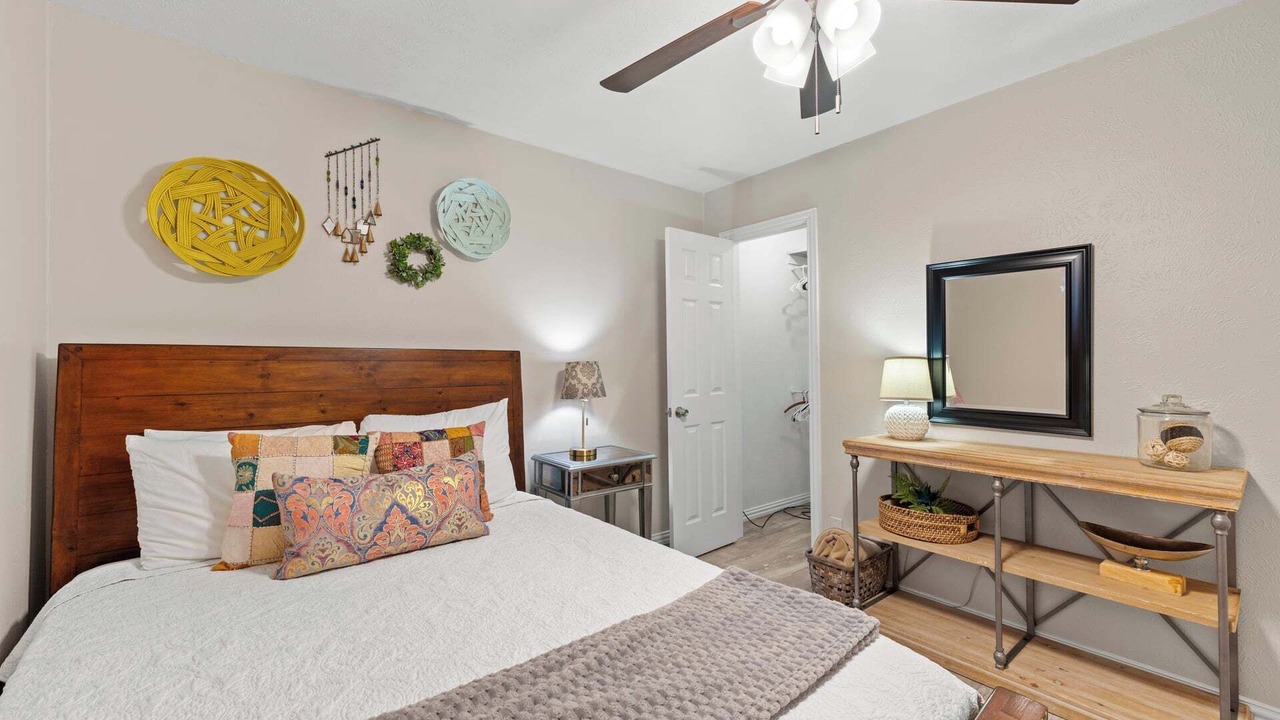 Photo of Bedroom in The Colony