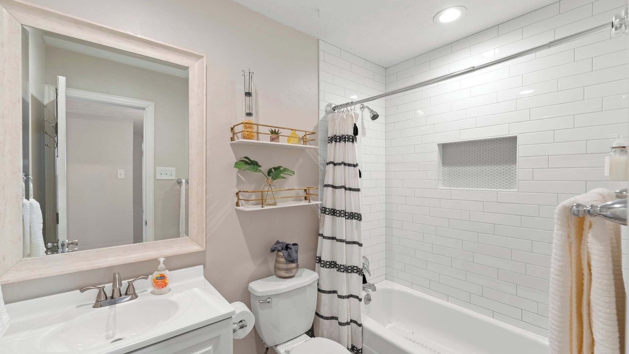 Photo of Bathroom in The Colony