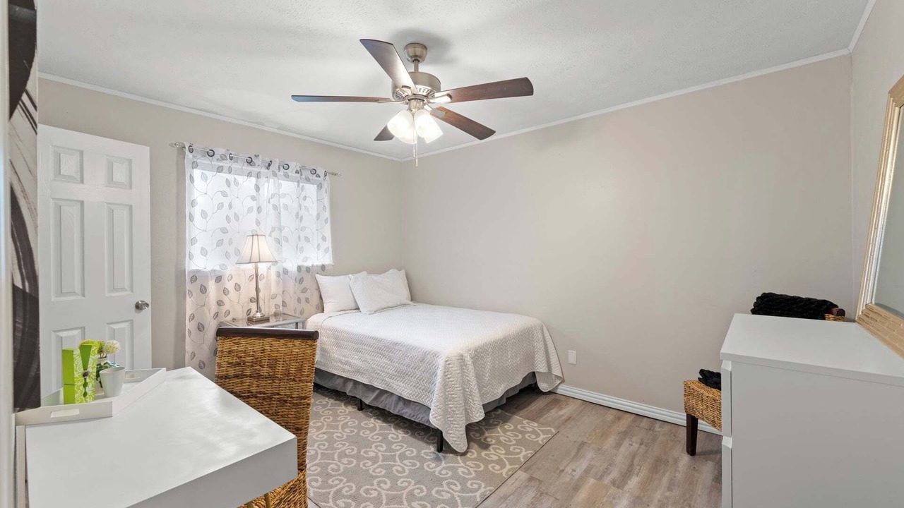 Photo of Bedroom in The Colony