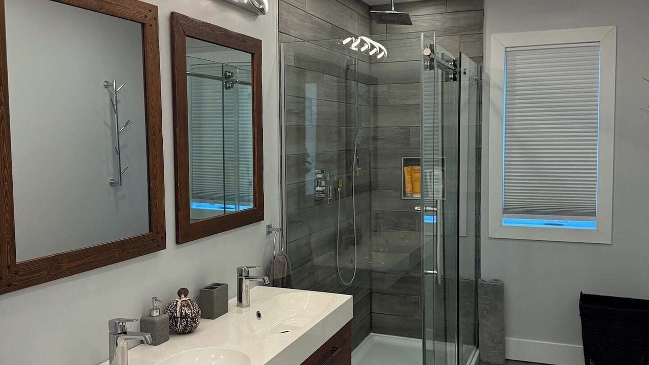 Photo of Bathroom in Disraeli