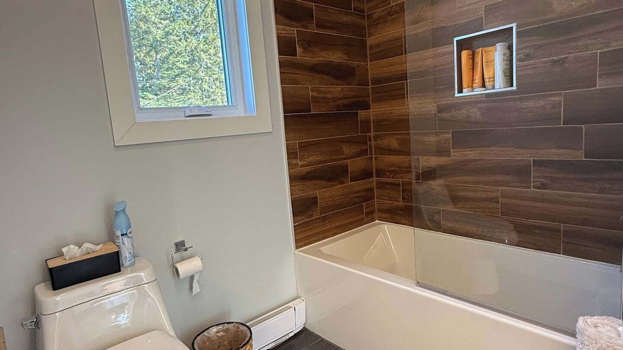 Photo of Bathroom in Disraeli