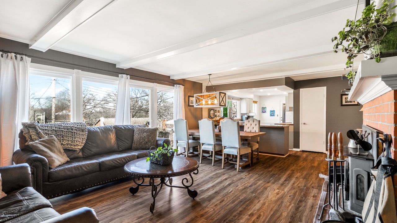 Photo of Livingroom in South Kansas City
