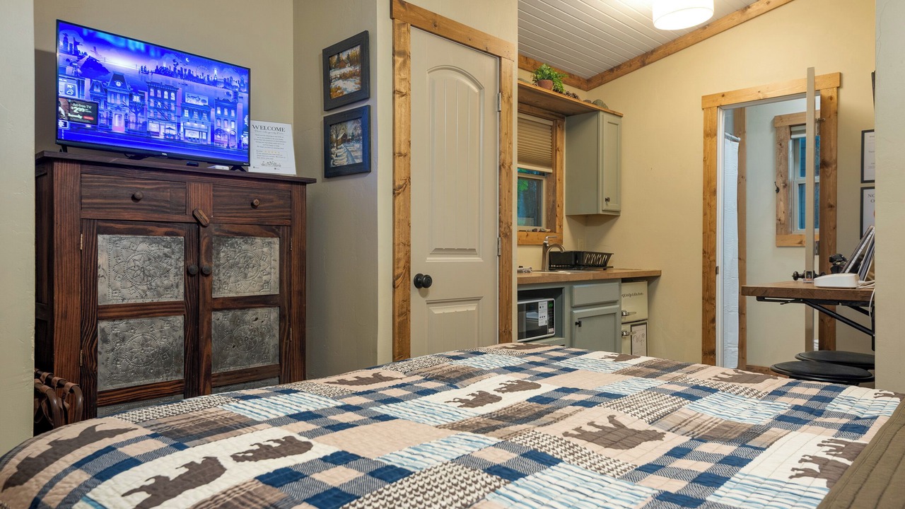 Photo of Bedroom in Mammoth Spring