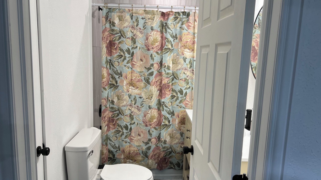 Photo of Bathroom in Pryor
