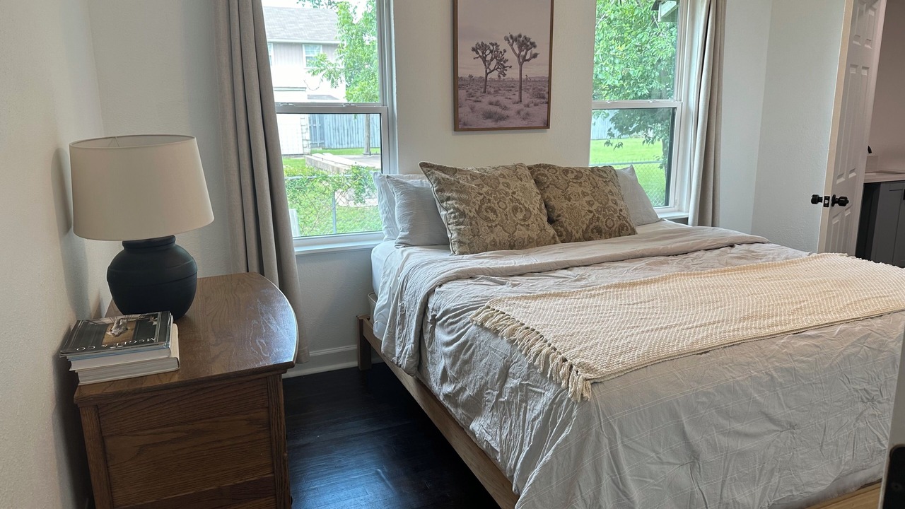 Photo of Bedroom in Pryor