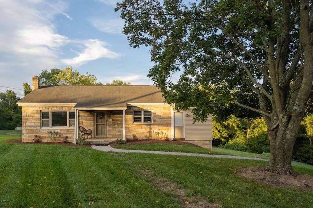 Photo of Outdoor in Fishers Hill