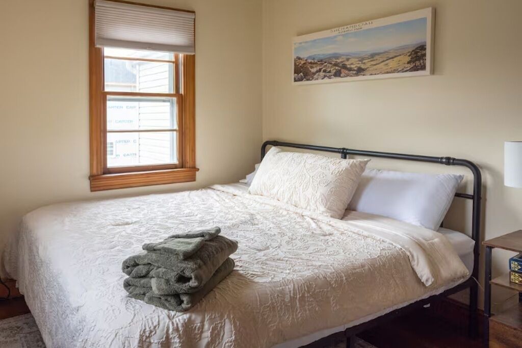 Photo of Bedroom in Fishers Hill