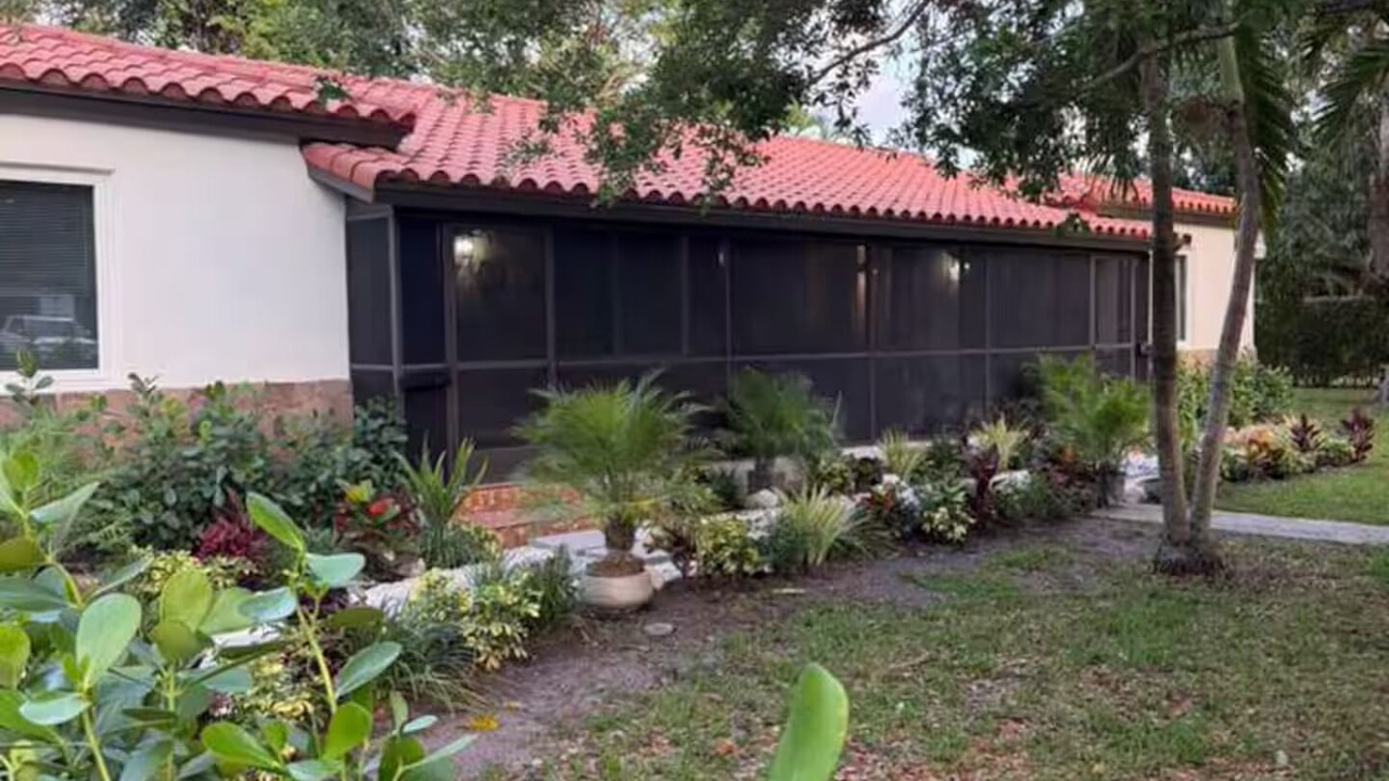 Photo of Outdoor in Biscayne Park