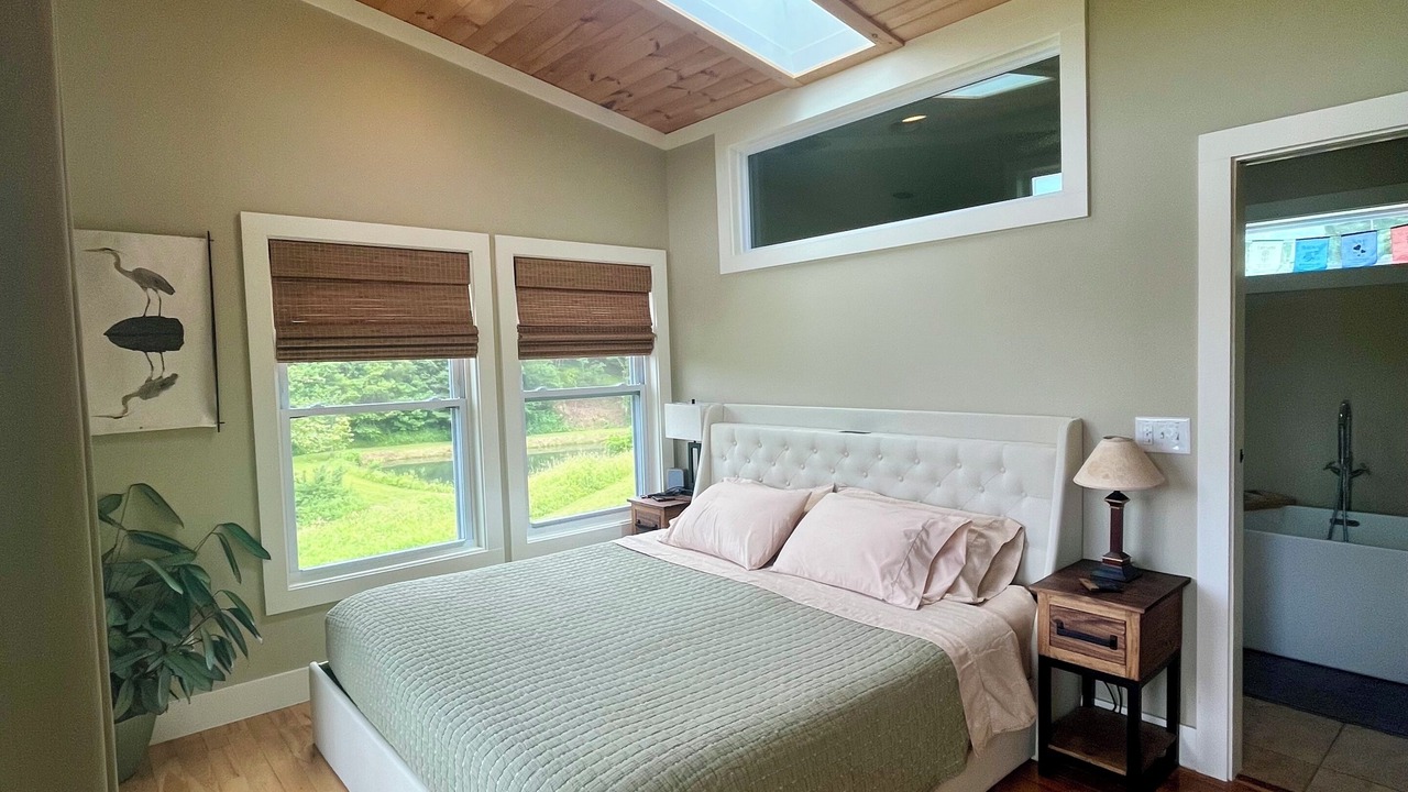 Photo of Bedroom in Burks Fork