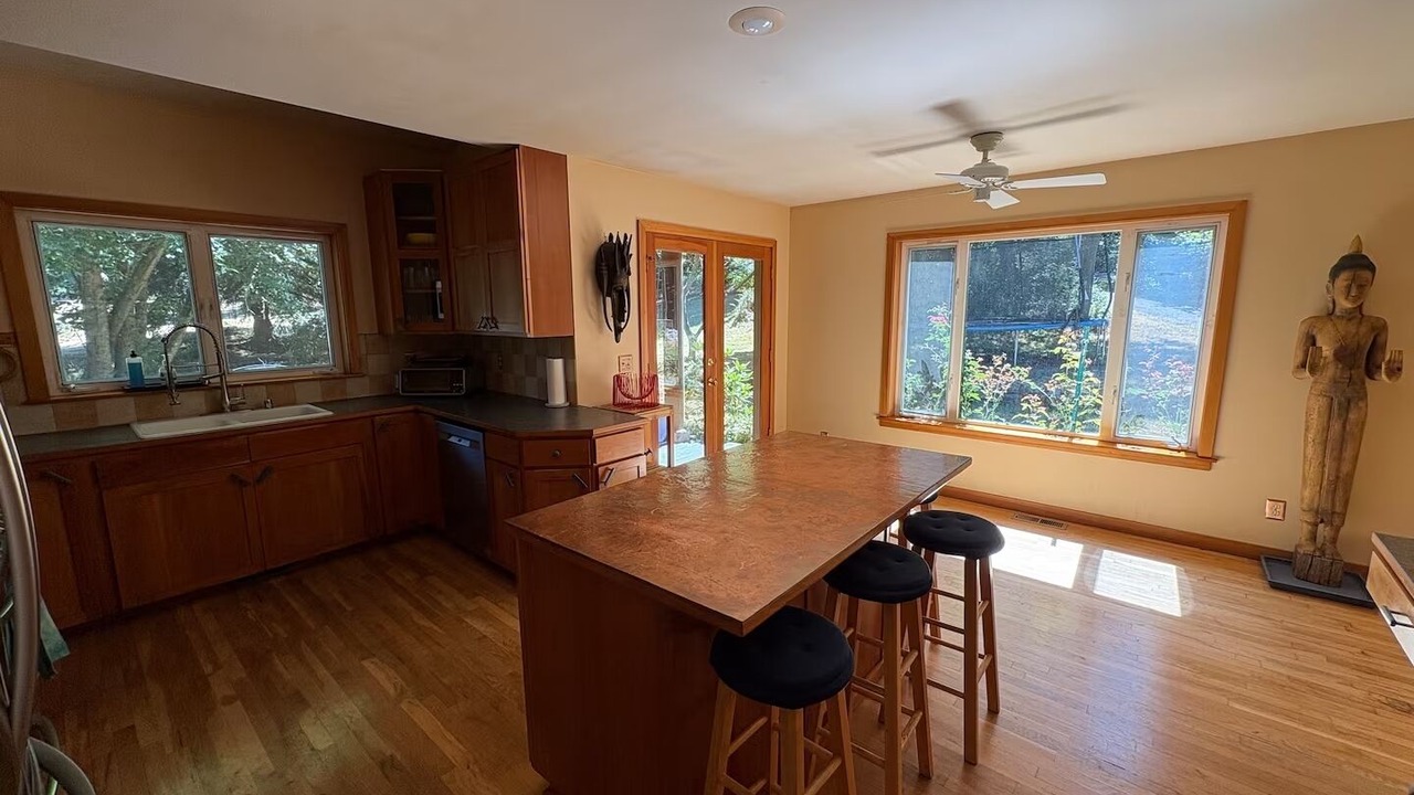 Photo of Kitchen in Vashon Island