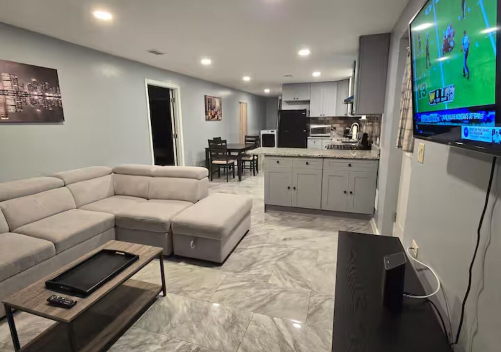 Photo of Livingroom in Oak Park