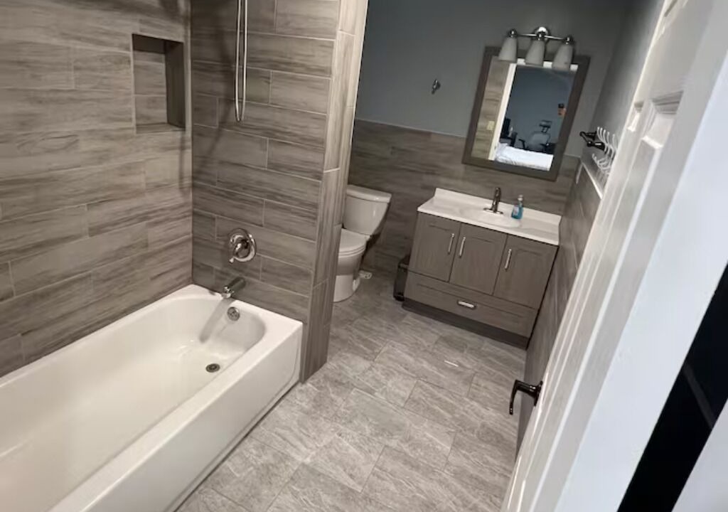 Photo of Bathroom in Oak Park