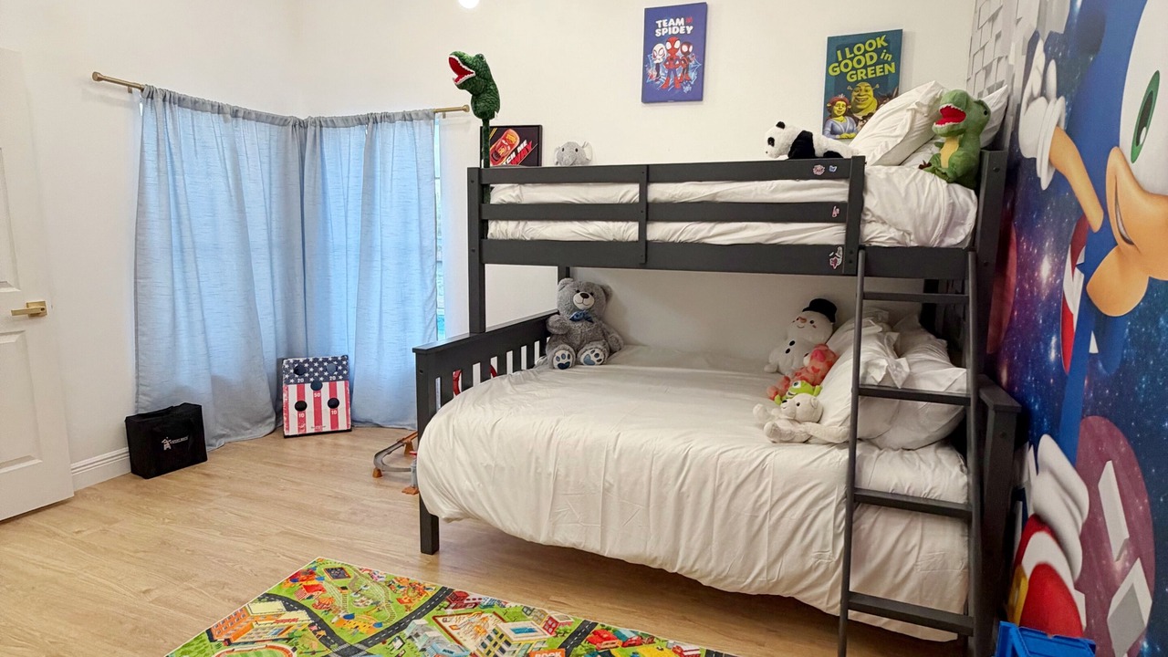 Photo of Bedroom in Ridgewood Lakes