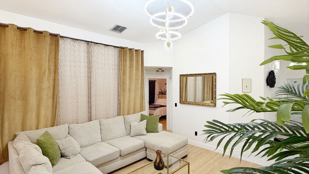 Photo of Livingroom in Ridgewood Lakes
