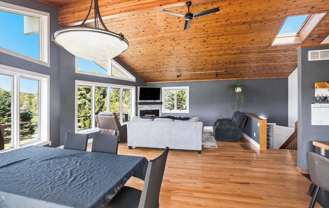 Photo of Livingroom in Fremont
