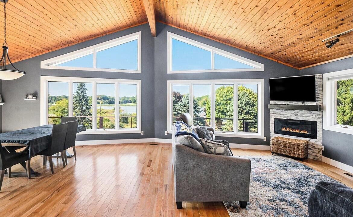 Photo of Livingroom in Fremont