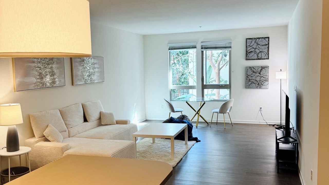 Photo of Livingroom in Tustin