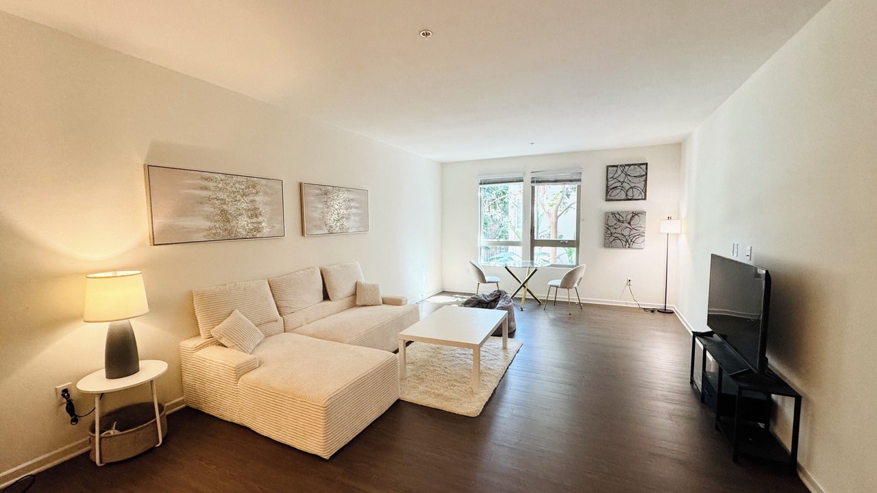 Photo of Livingroom in Tustin