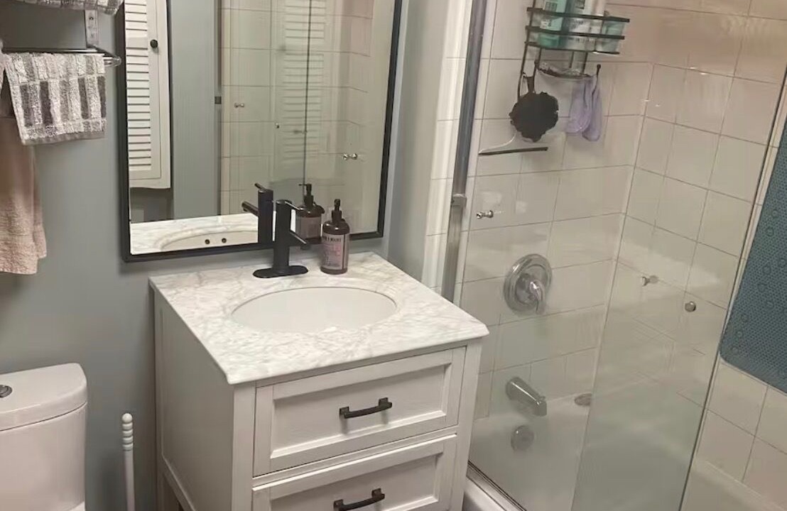 Photo of Bathroom in Highland Grove