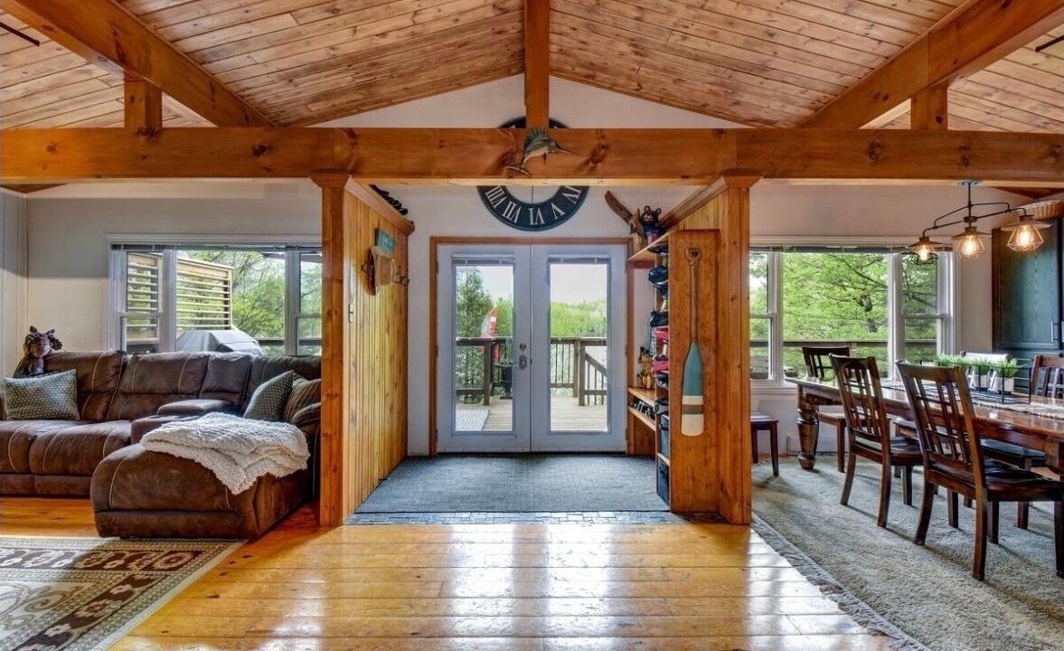 Photo of Livingroom in Highland Grove