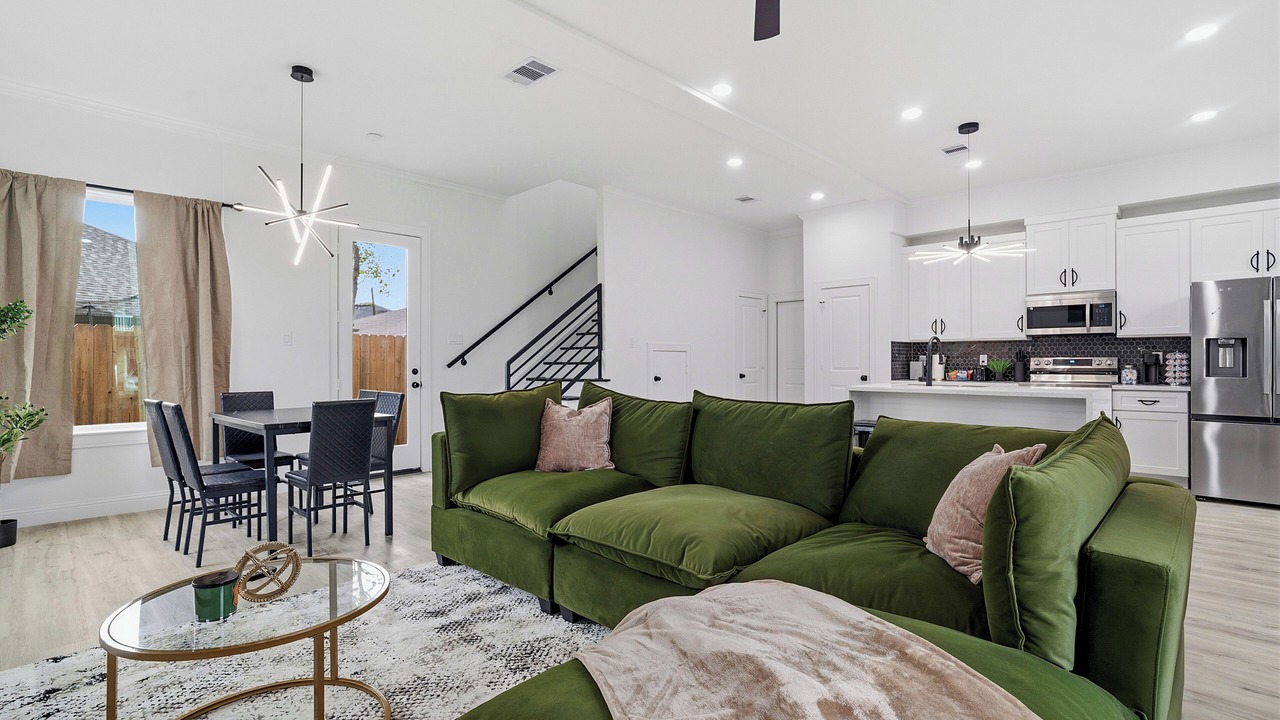 Photo of Livingroom in Southeast Houston