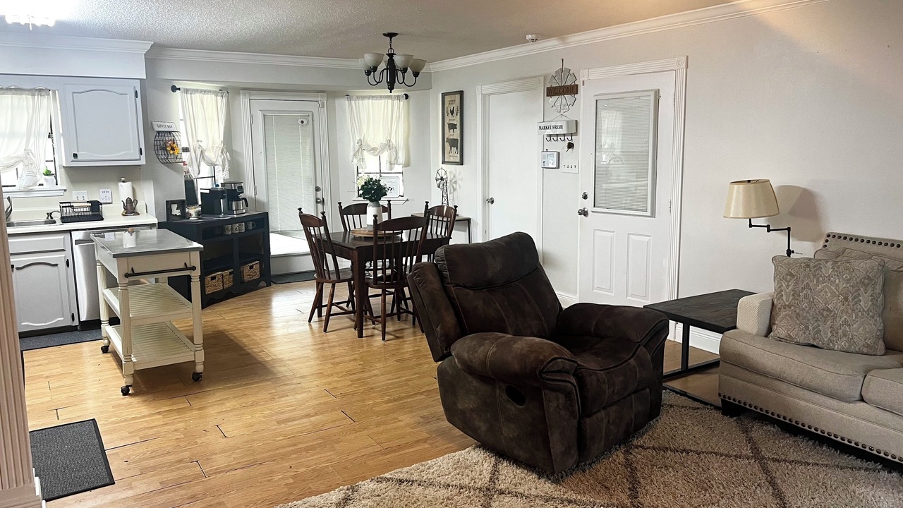 Photo of Livingroom in Gonzales