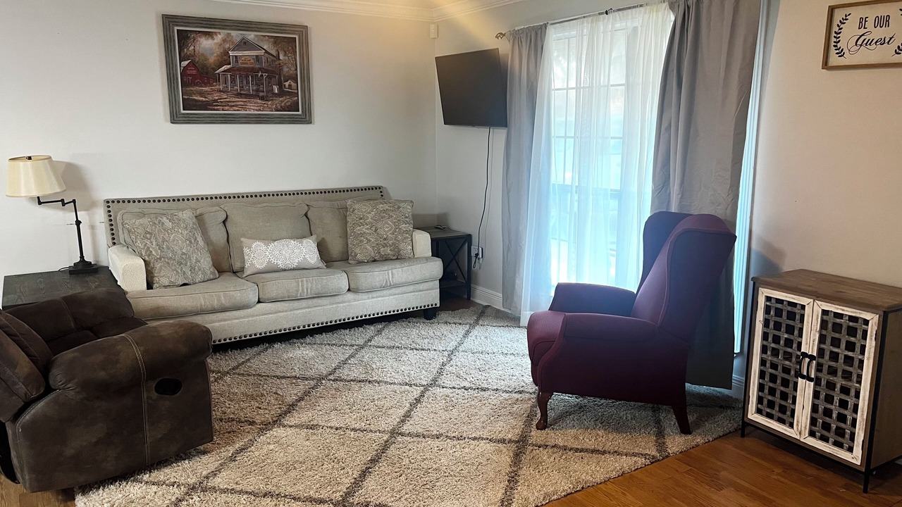 Photo of Livingroom in Gonzales