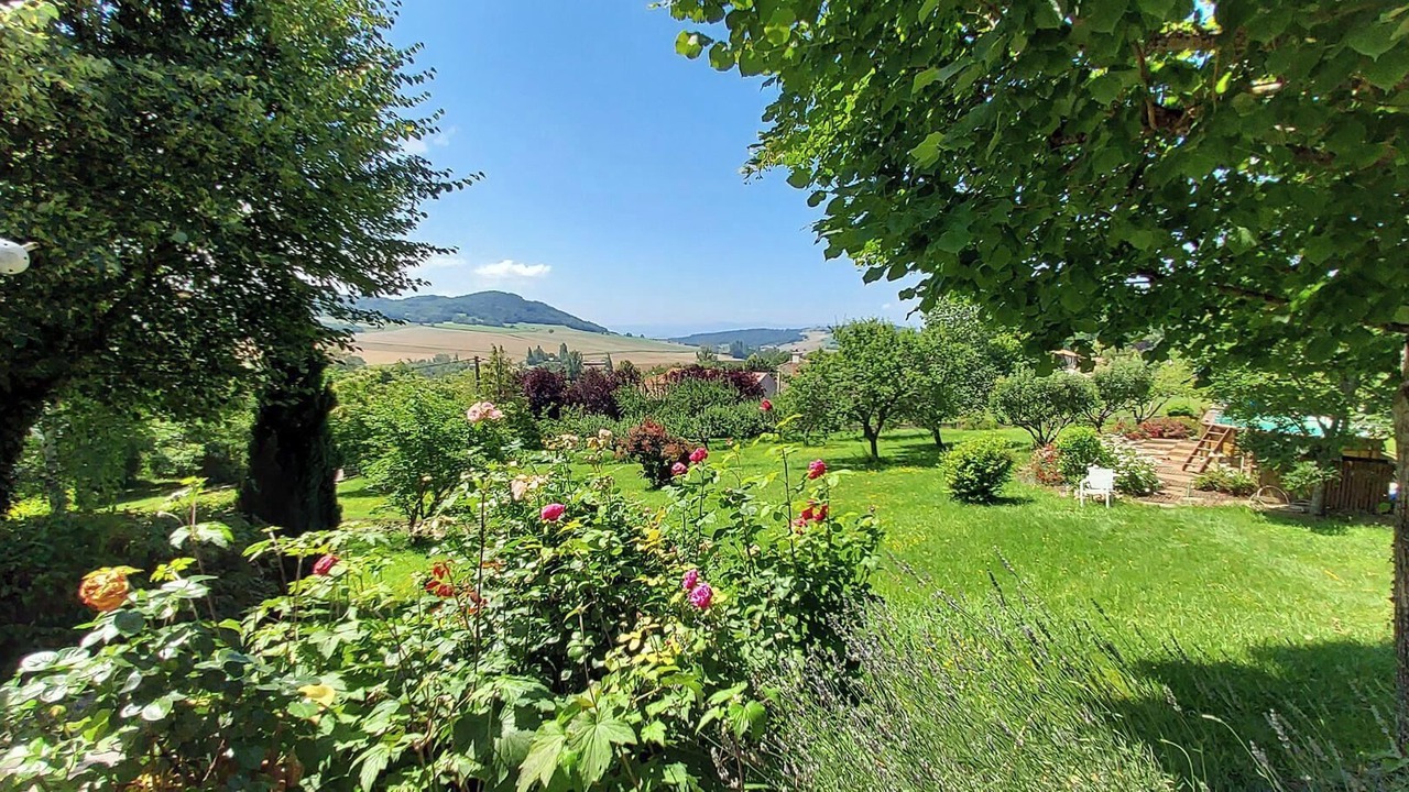 Photo of Outdoor in Saint-Babel