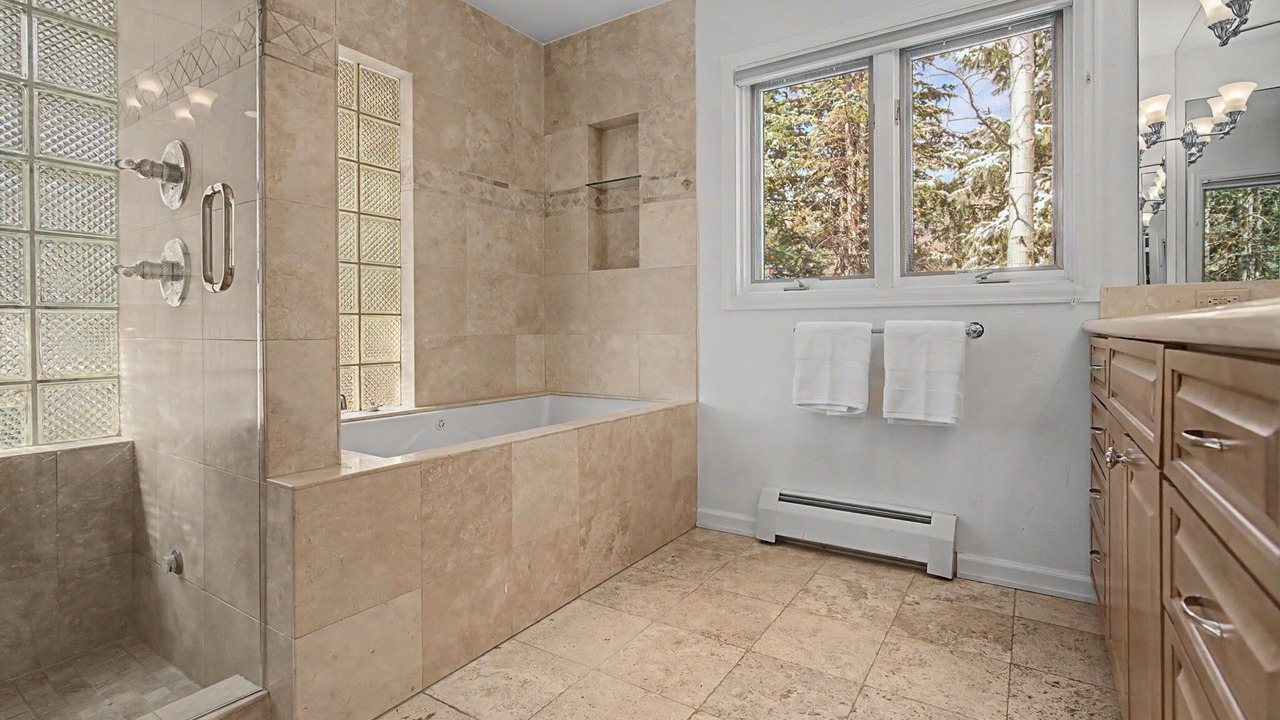 Photo of Bathroom in Aspen