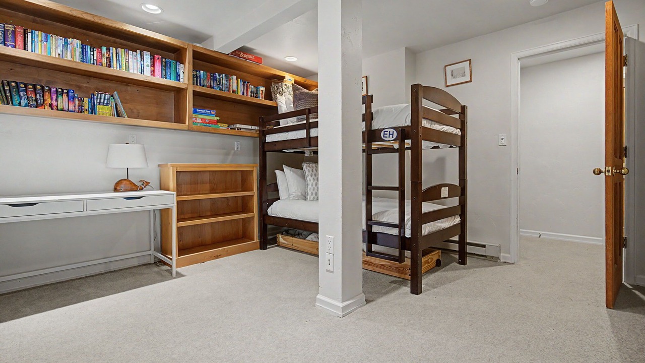 Photo of Bedroom in Aspen