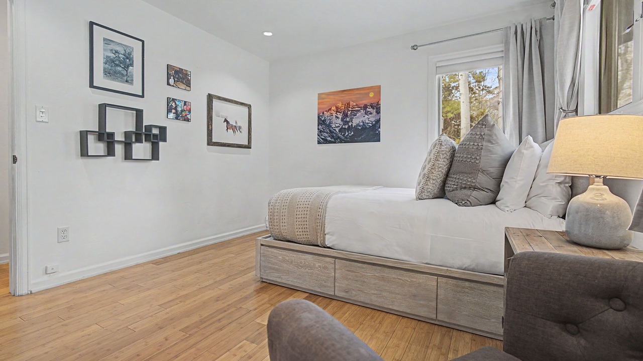 Photo of Bedroom in Aspen