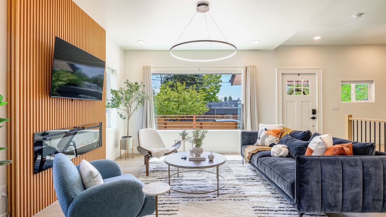 Photo of Livingroom in Miller Park