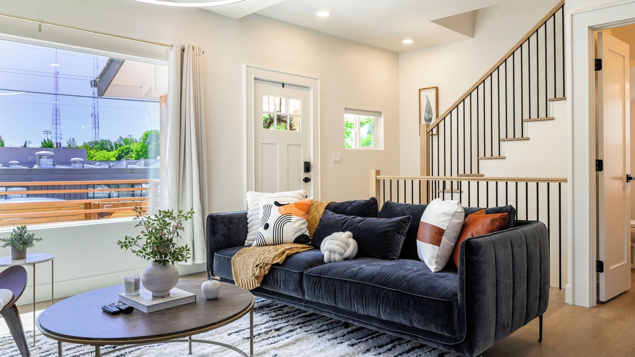 Photo of Livingroom in Miller Park