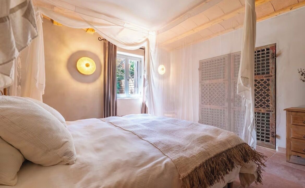 Photo of Bedroom in Ceret