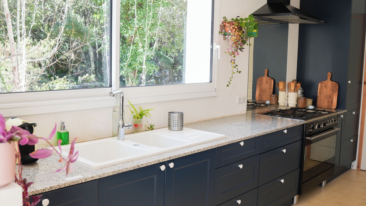 Photo of Kitchen in Saint-Martin-de-Londres