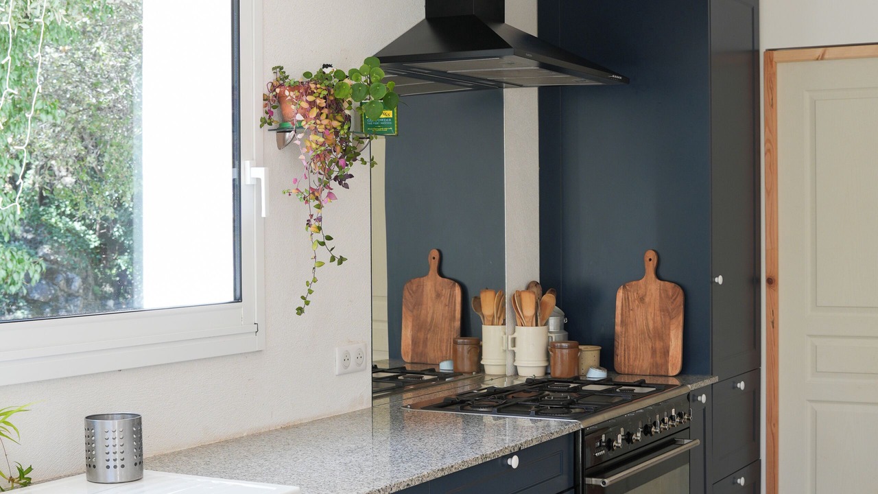 Photo of Kitchen in Saint-Martin-de-Londres