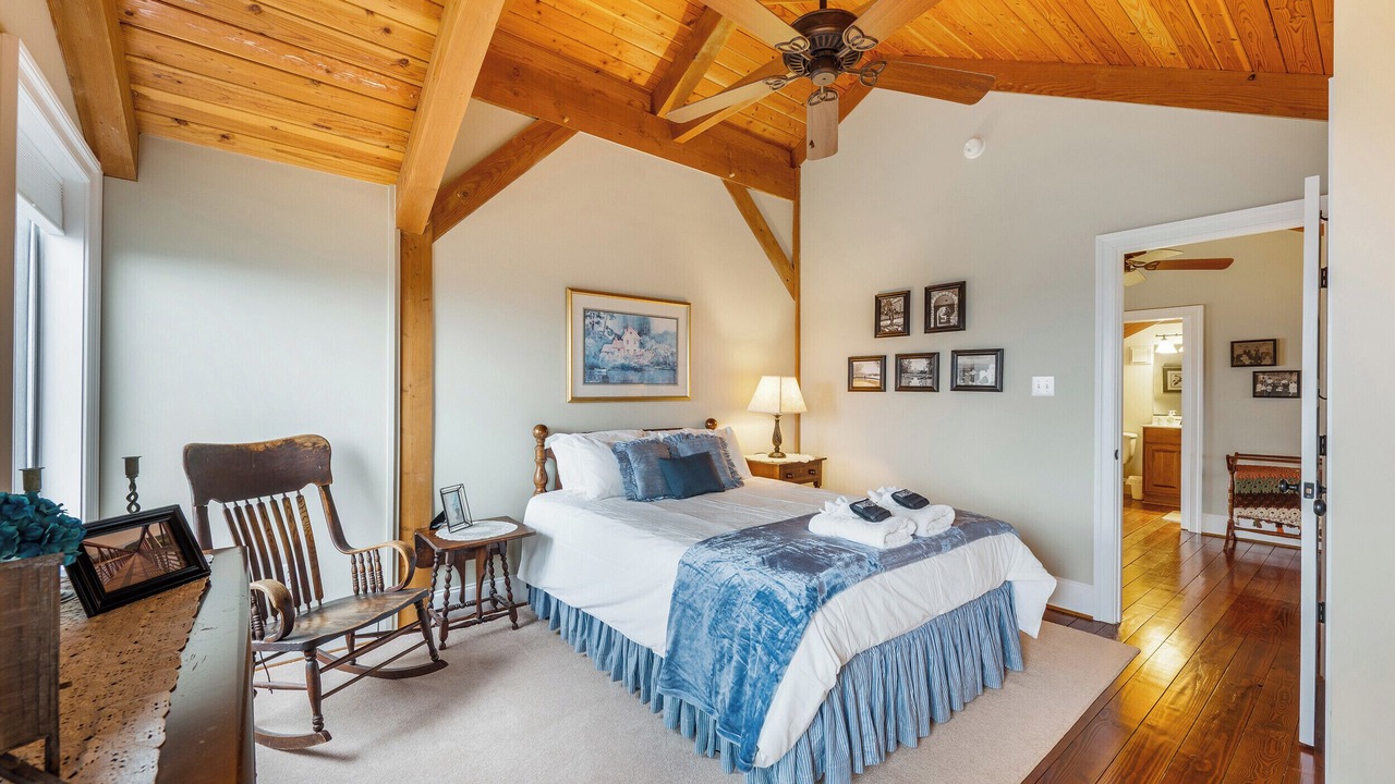 Photo of Bedroom in Monroe