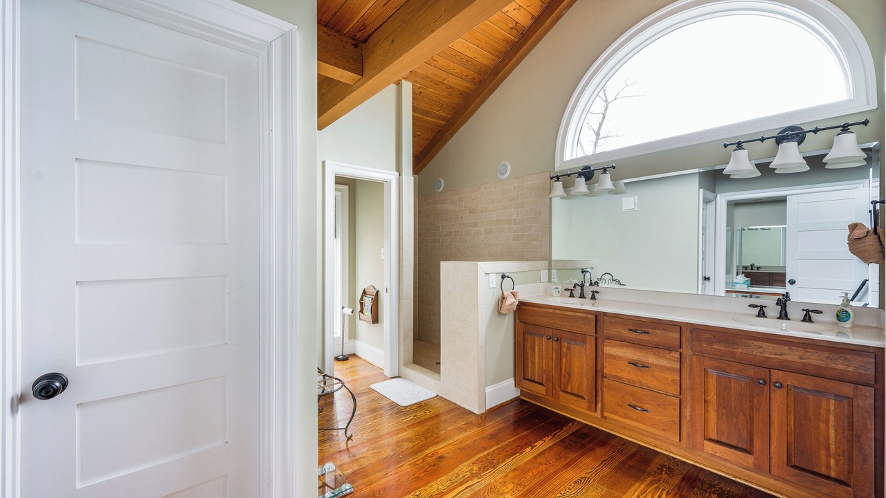 Photo of Bathroom in Monroe