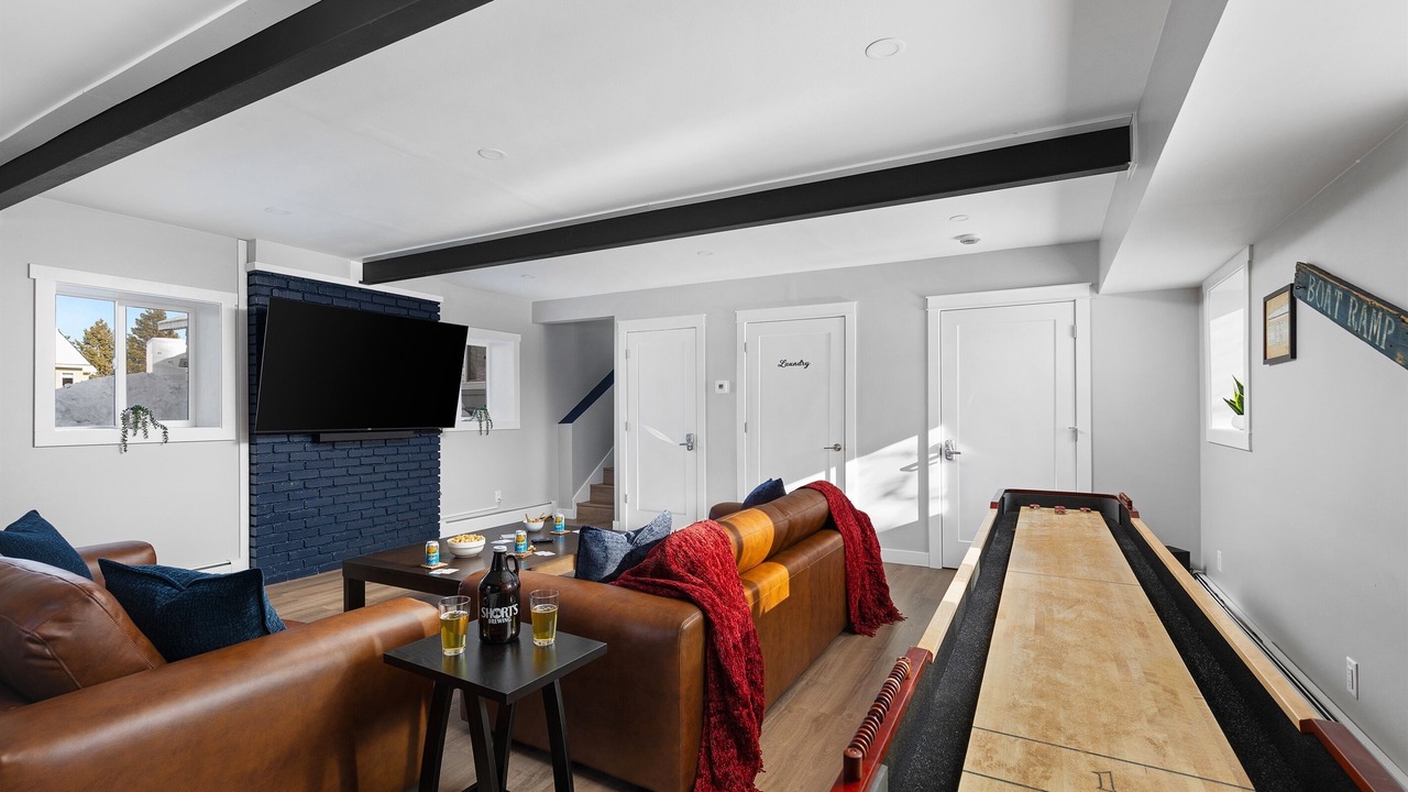 Photo of Livingroom in Bellaire