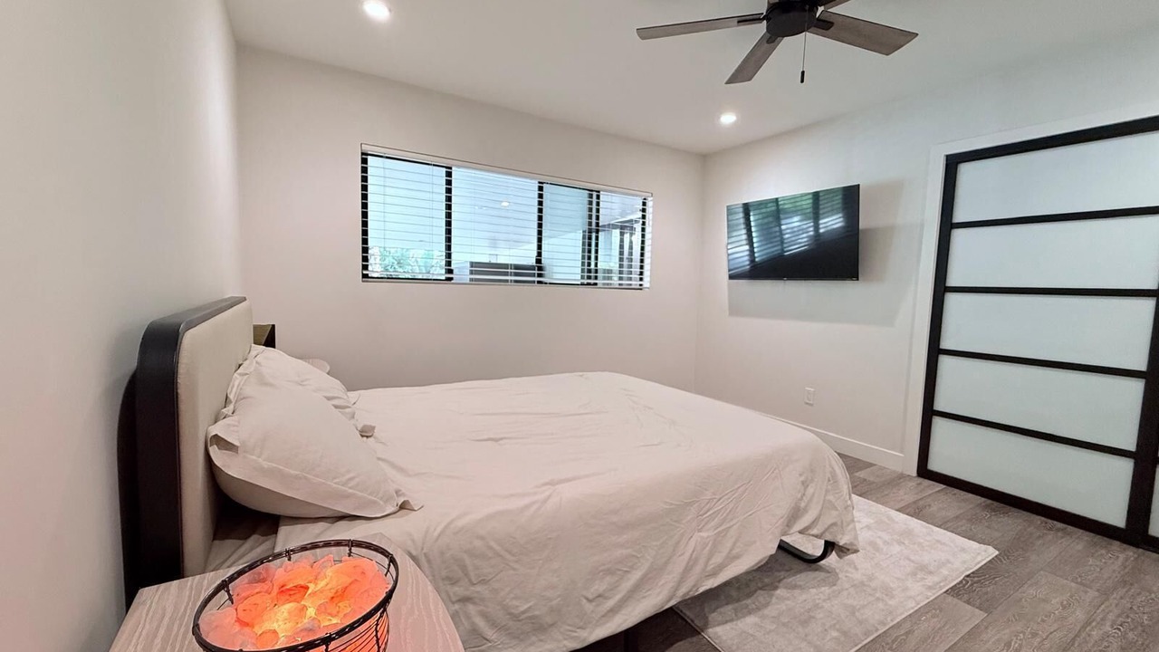 Photo of Bedroom in Canoga Park