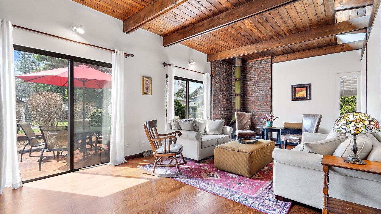 Photo of Livingroom in Framingham