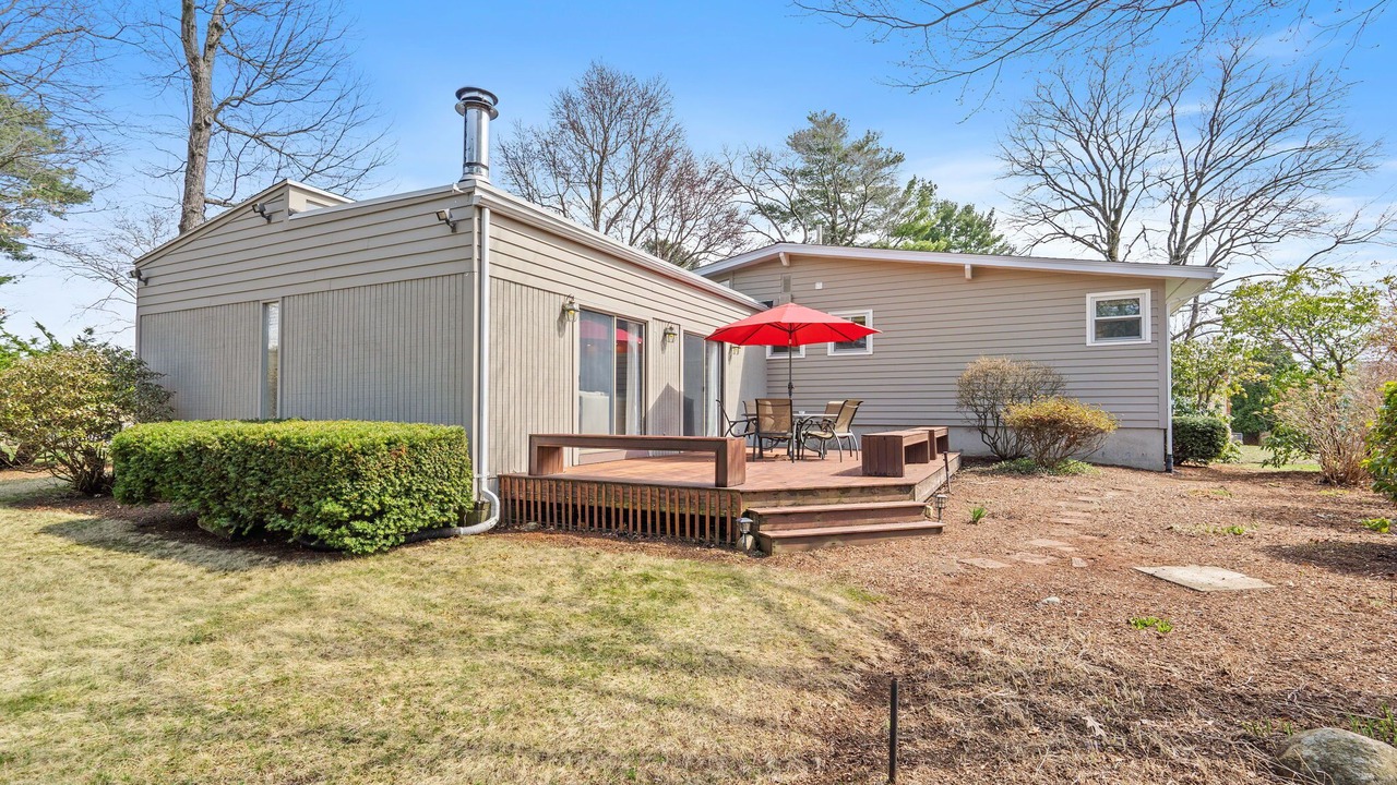 Photo of Patio Balcony in Framingham