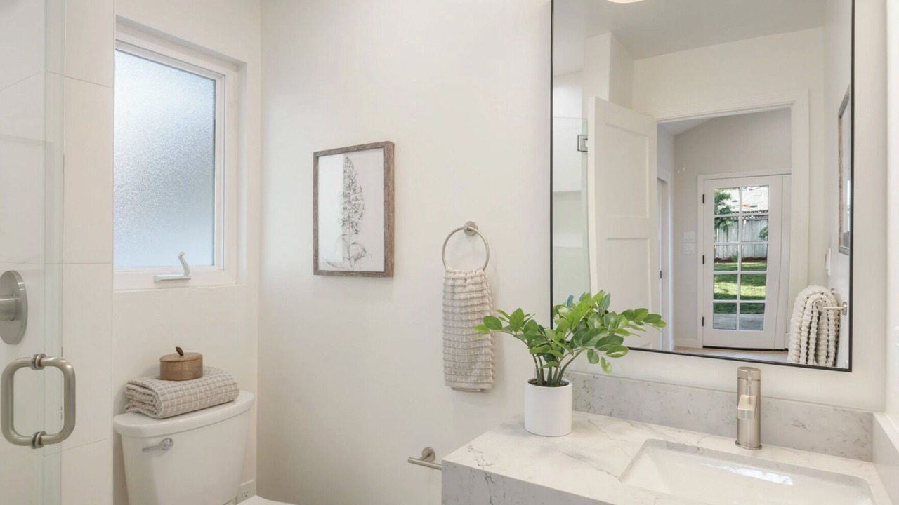 Photo of Bathroom in North Los Altos