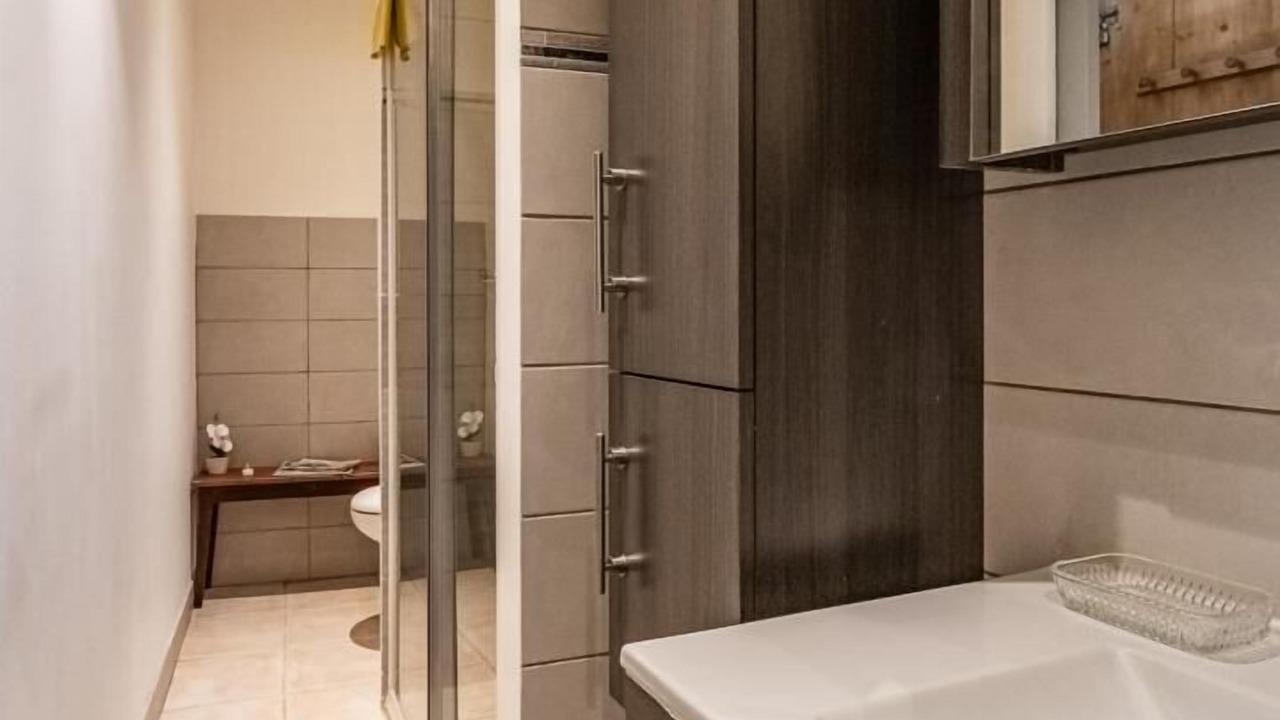 Photo of Bathroom in Albertville
