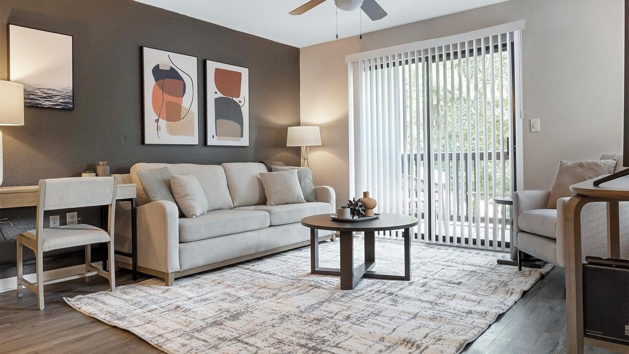 Photo of Livingroom in Red Oak